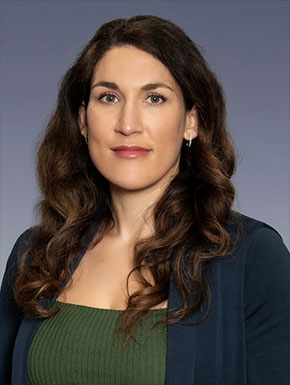 Dr. Lauren Wikholm headshot